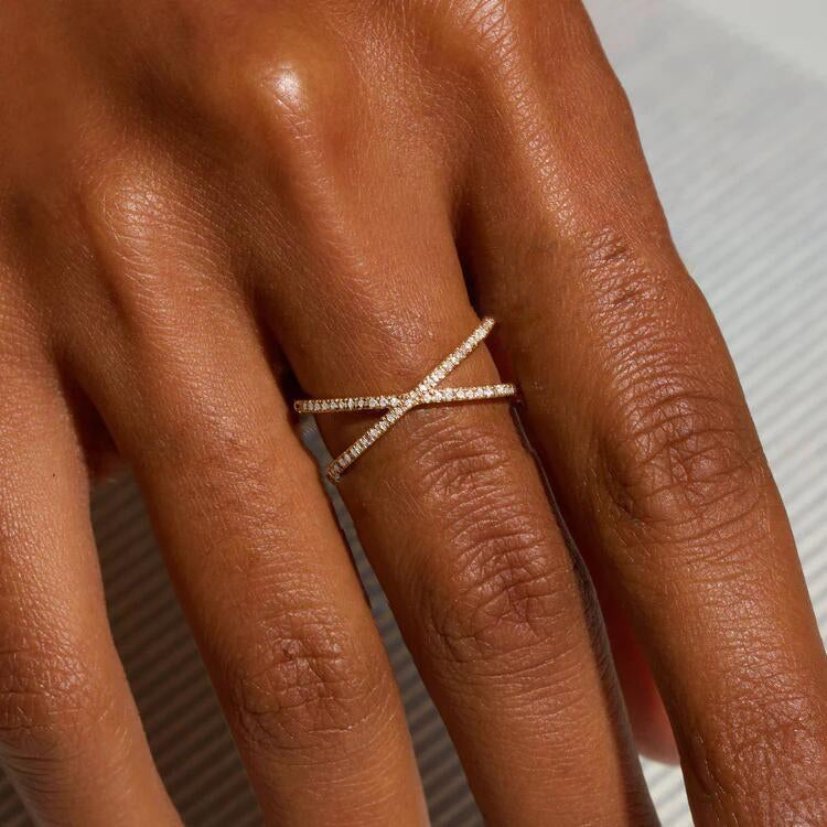 Lili Cross Ring