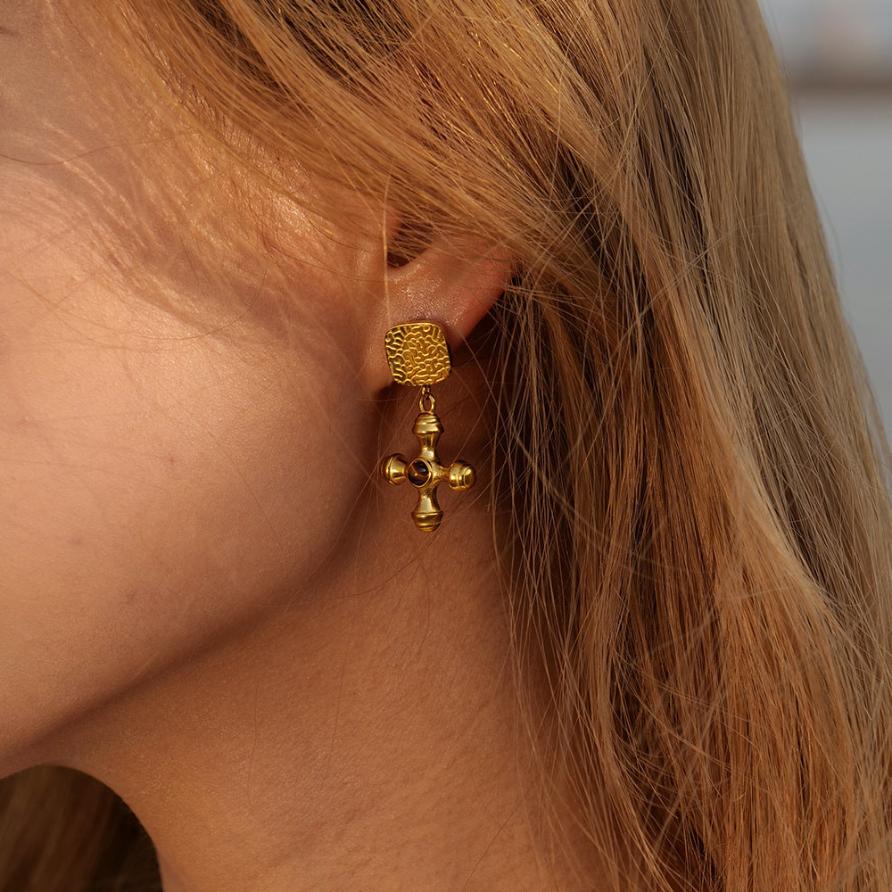 Lucía Cross Drop Earrings
