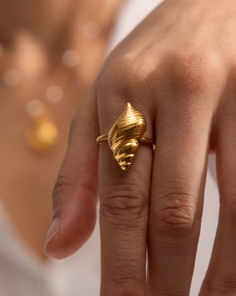 Marisol Golden Seashell Ring