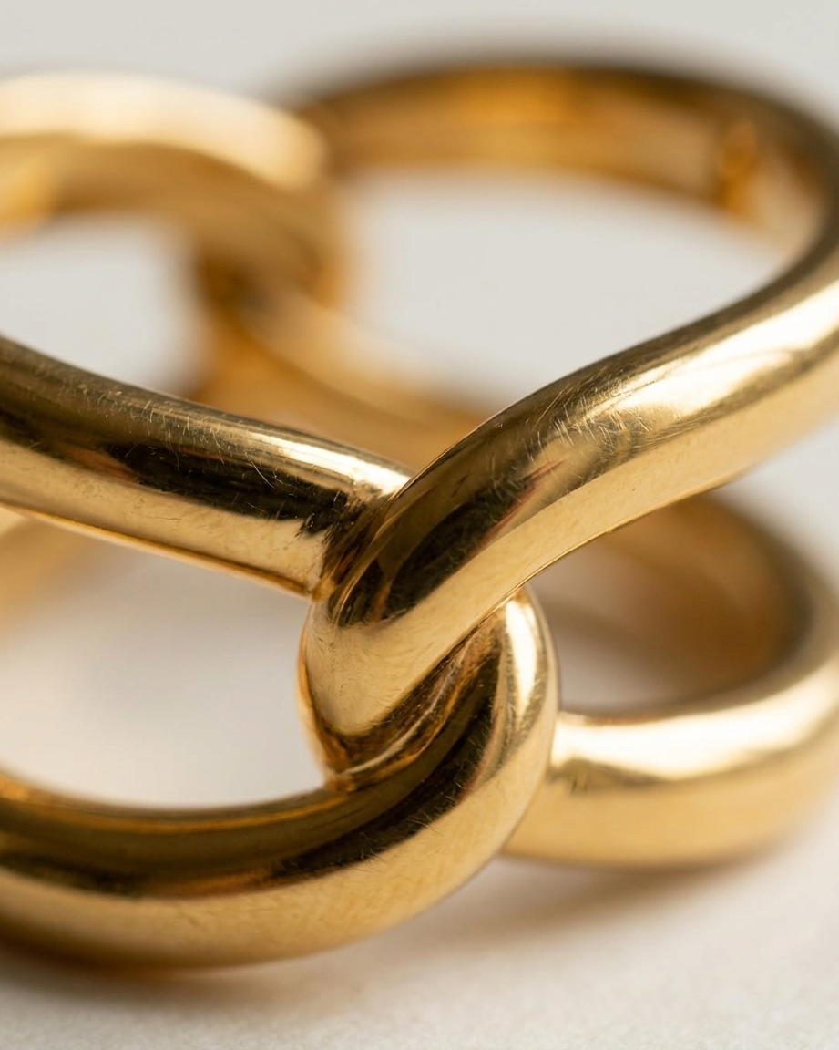 Isadora Twist Ring macro detail