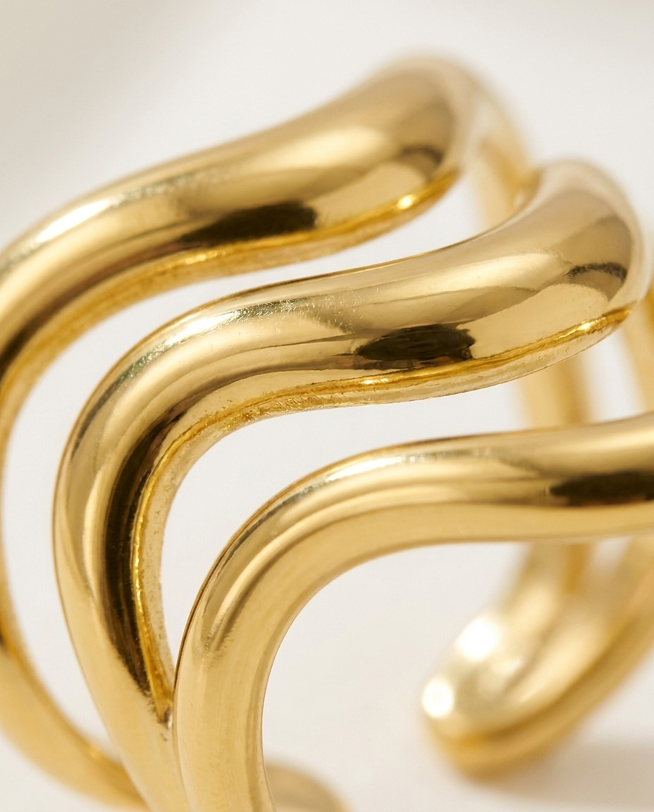 Gold Wave Statement Ring macro detail
