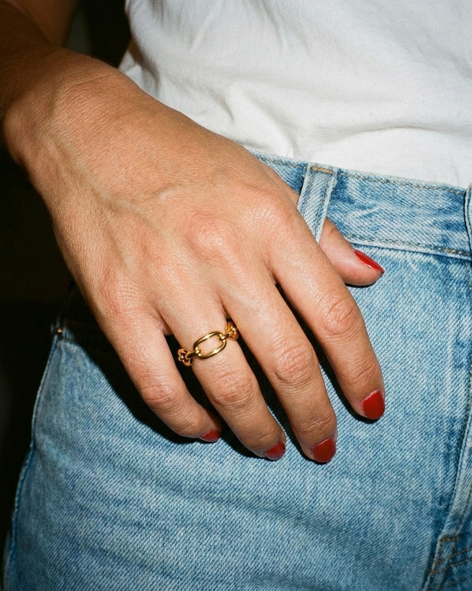 Wafa Ring candid flash snapshot