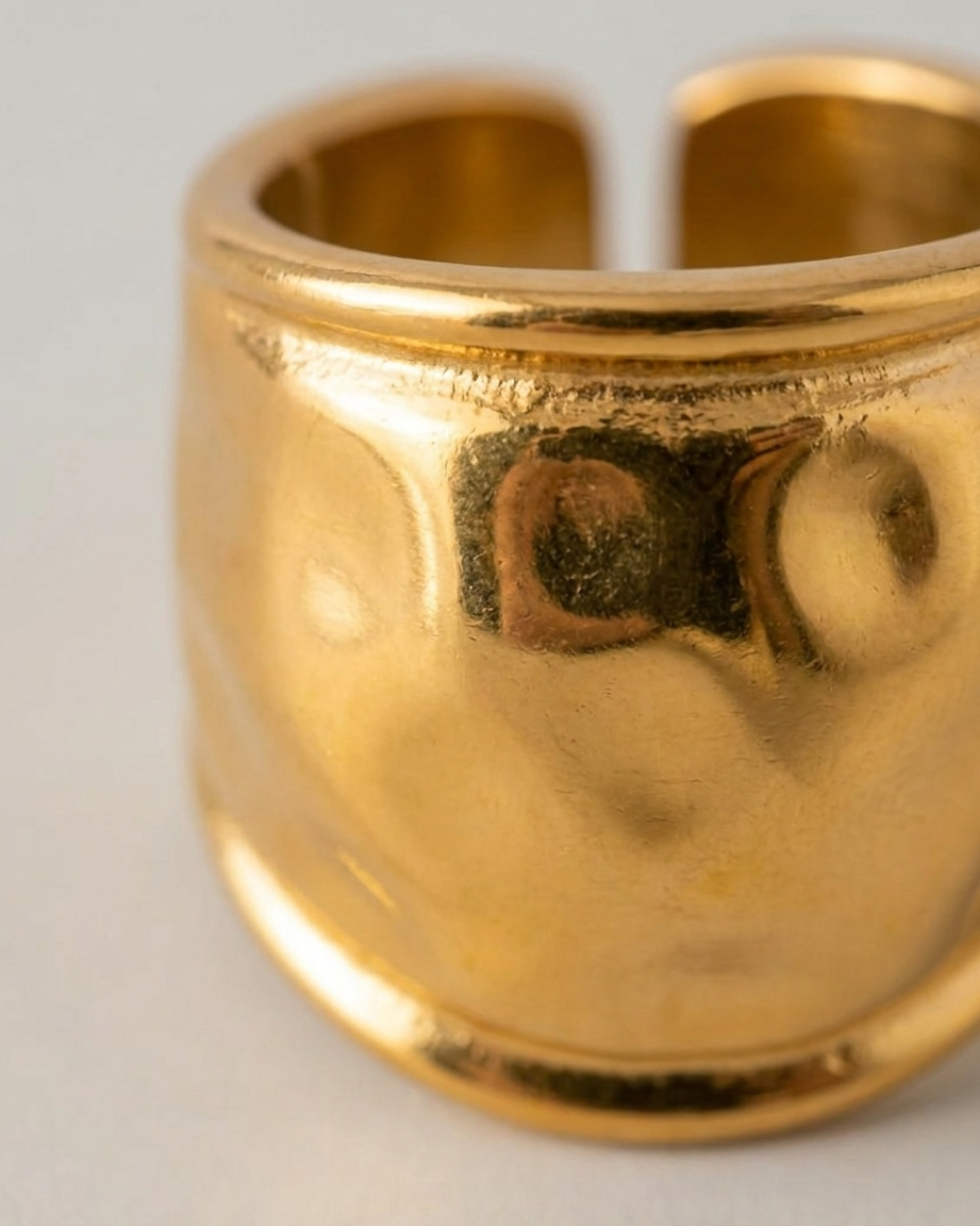 Grace Ring macro detail