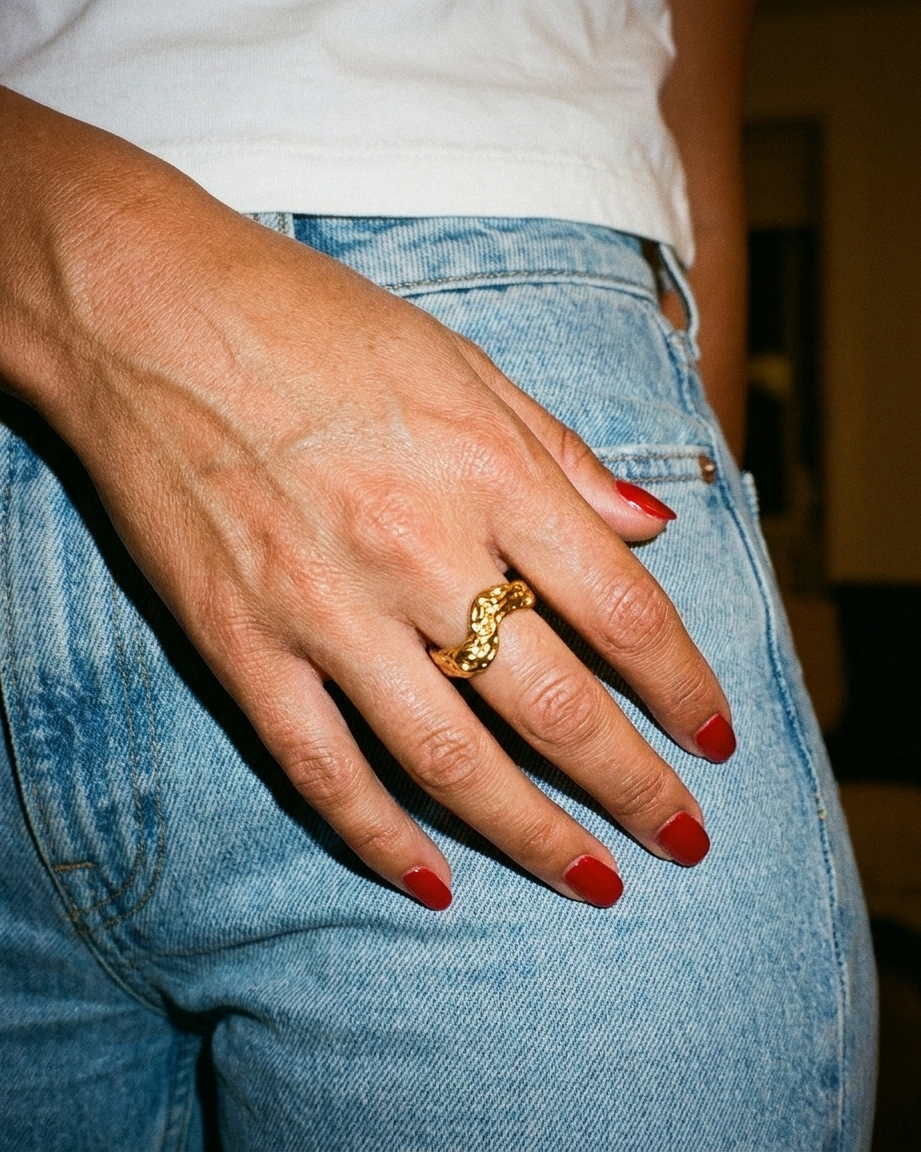 Bea Ring candid flash snapshot
