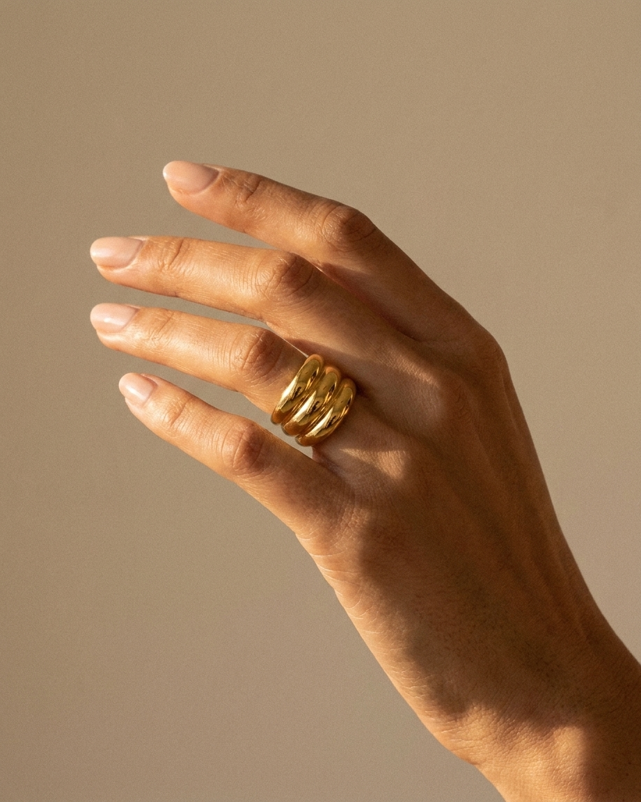 Pepa Ring warm on hand