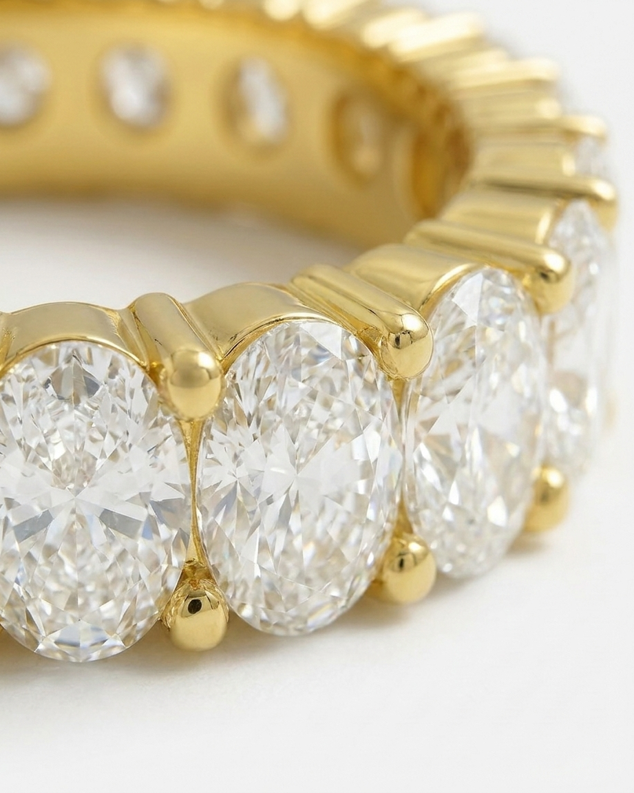 Juline Ring macro detail