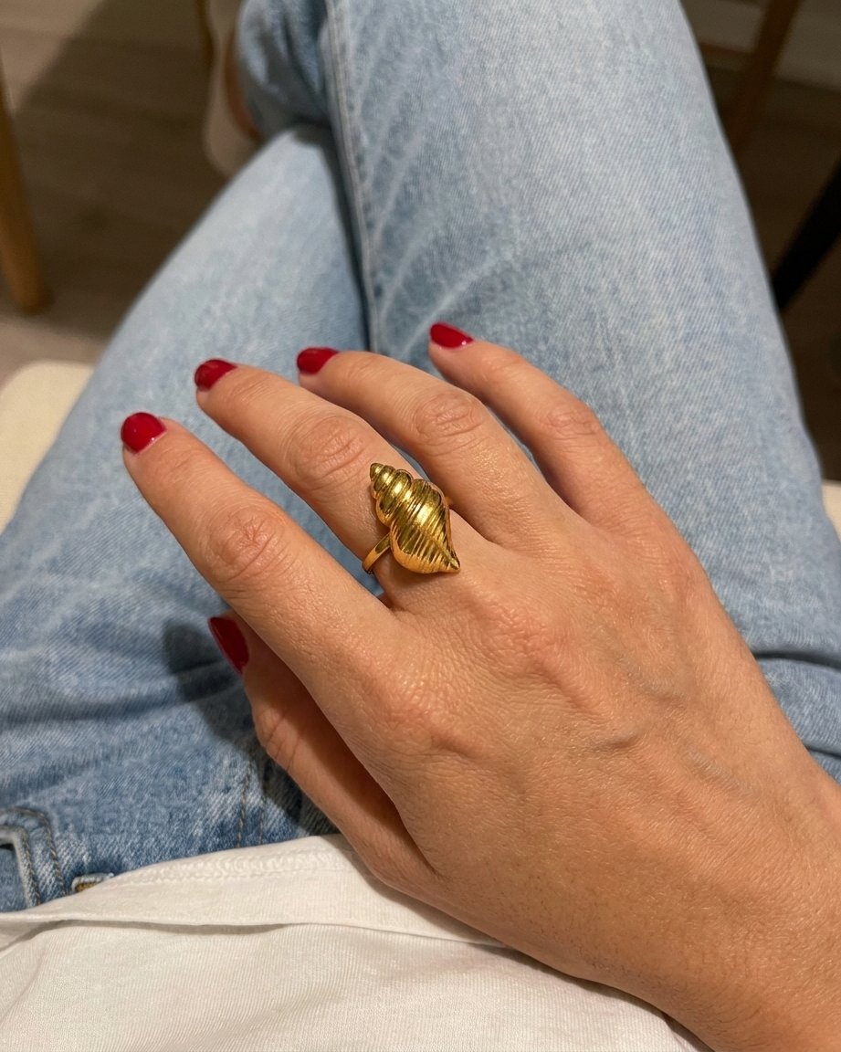 Marisol Golden Seashell Ring candid flash