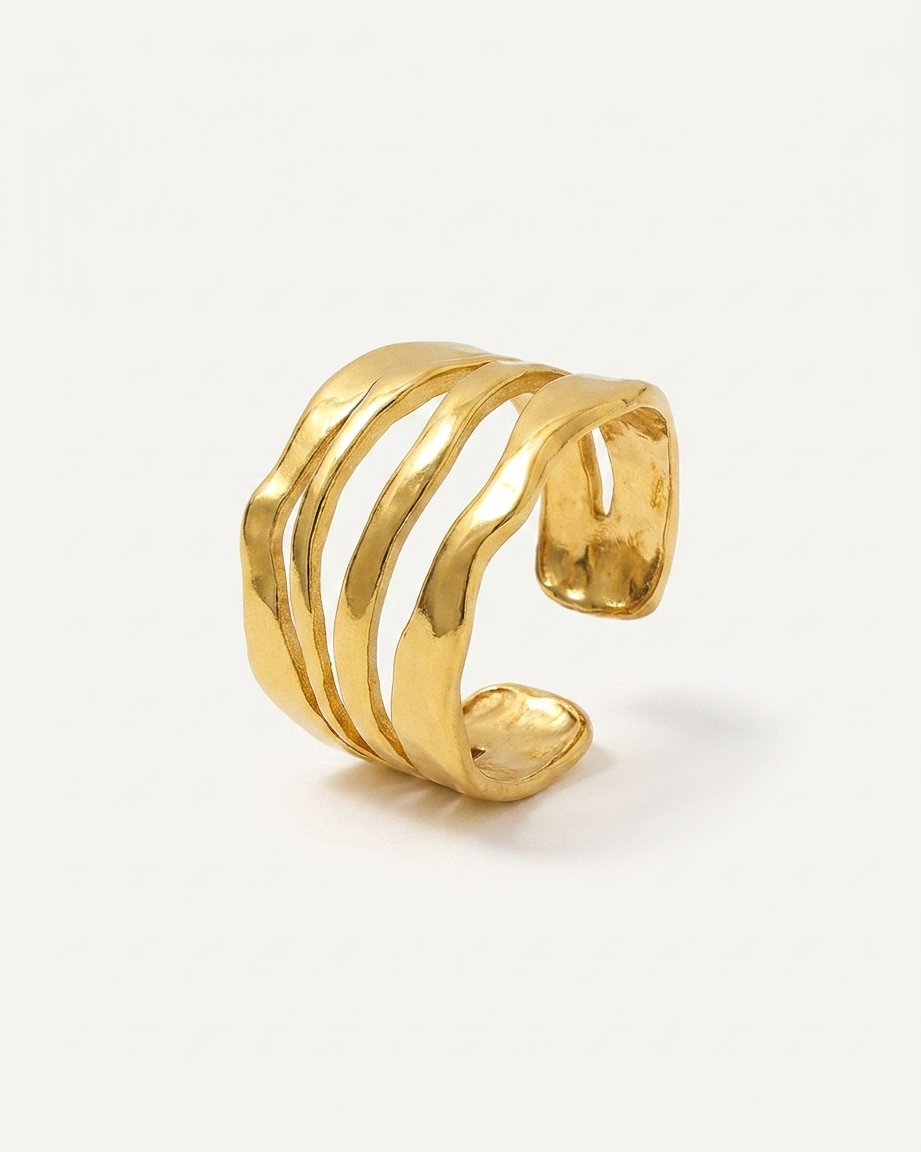 Wavy Texture Ring hero packshot