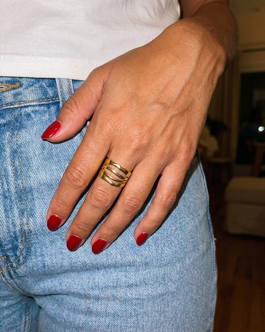 Wavy Texture Ring candid flash
