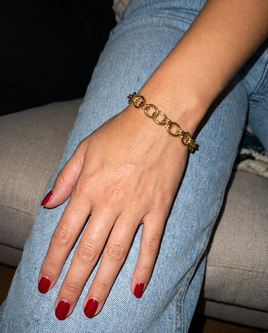 Anais Link Bracelet candid flash