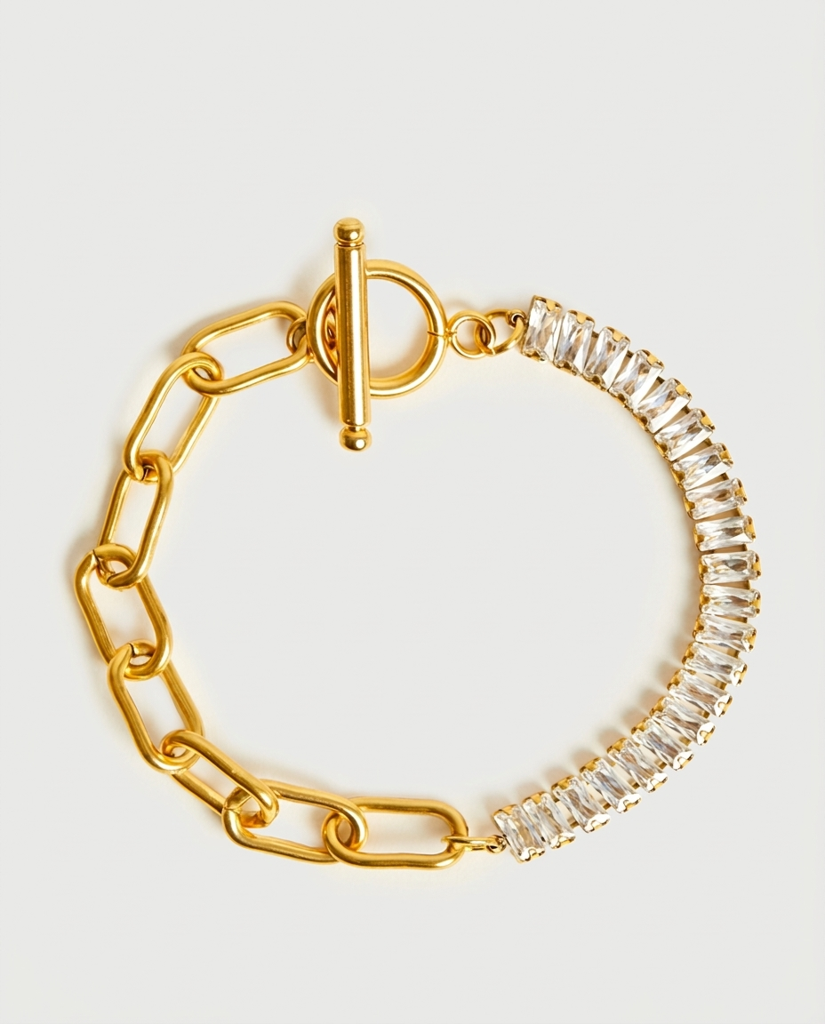 Blanche Chunky Paperclip Bracelet hero packshot