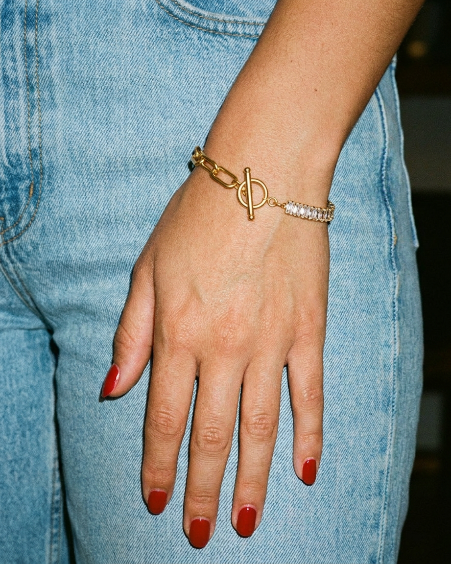 Blanche Chunky Paperclip Bracelet candid flash