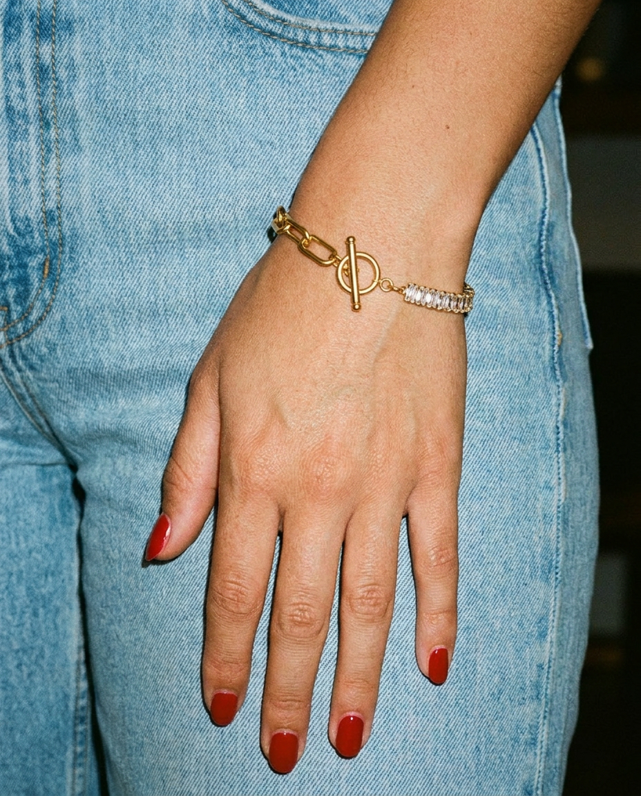 Blanche Chunky Paperclip Bracelet candid flash