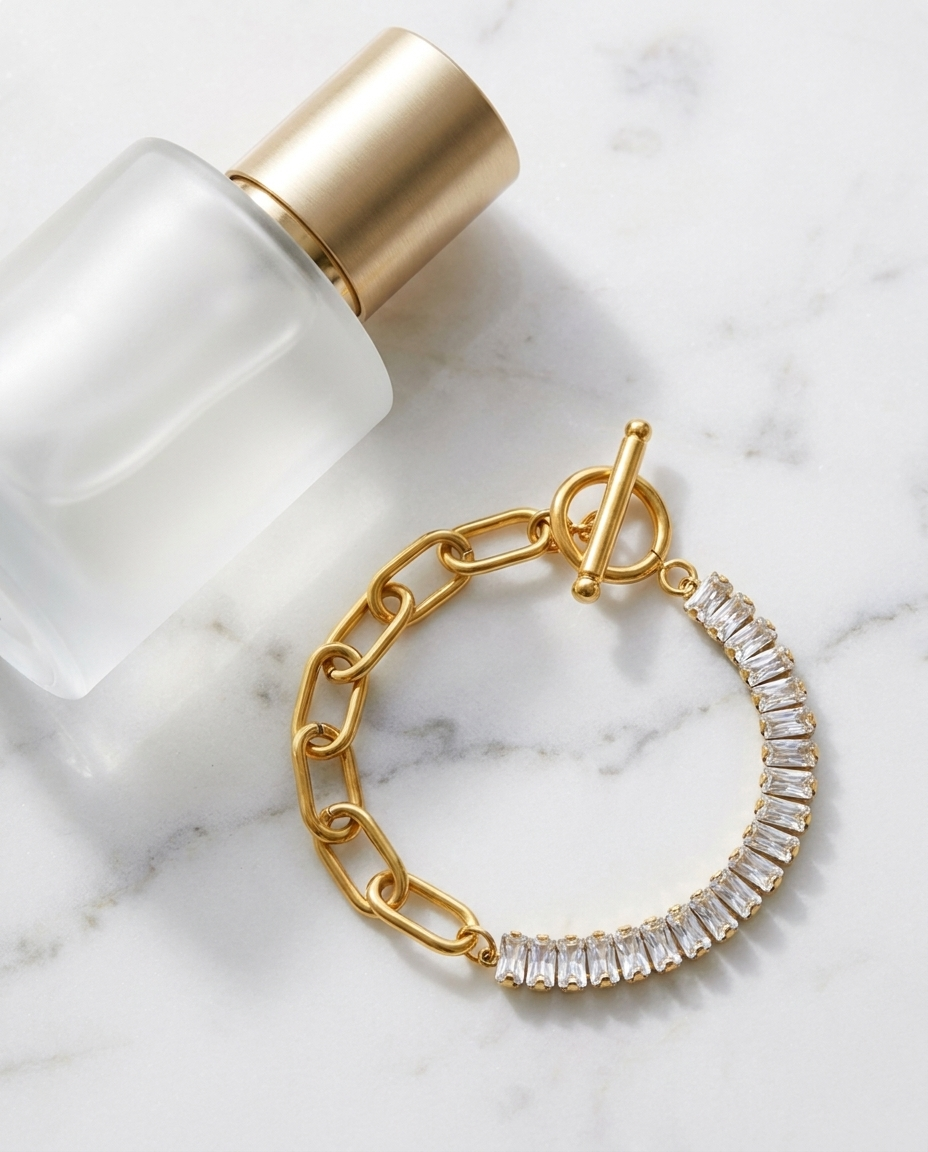 Blanche Chunky Paperclip Bracelet flatlay