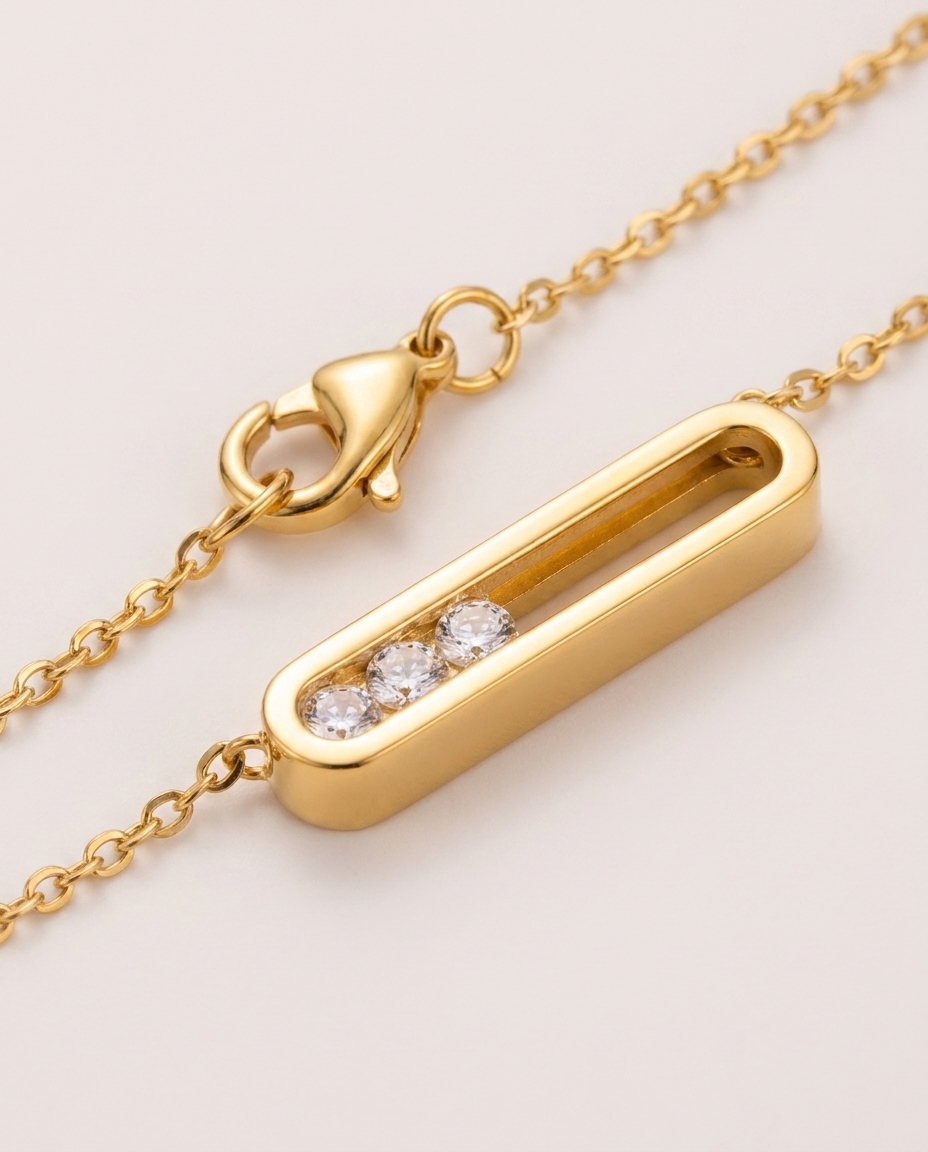 Anya Necklace pendant macro