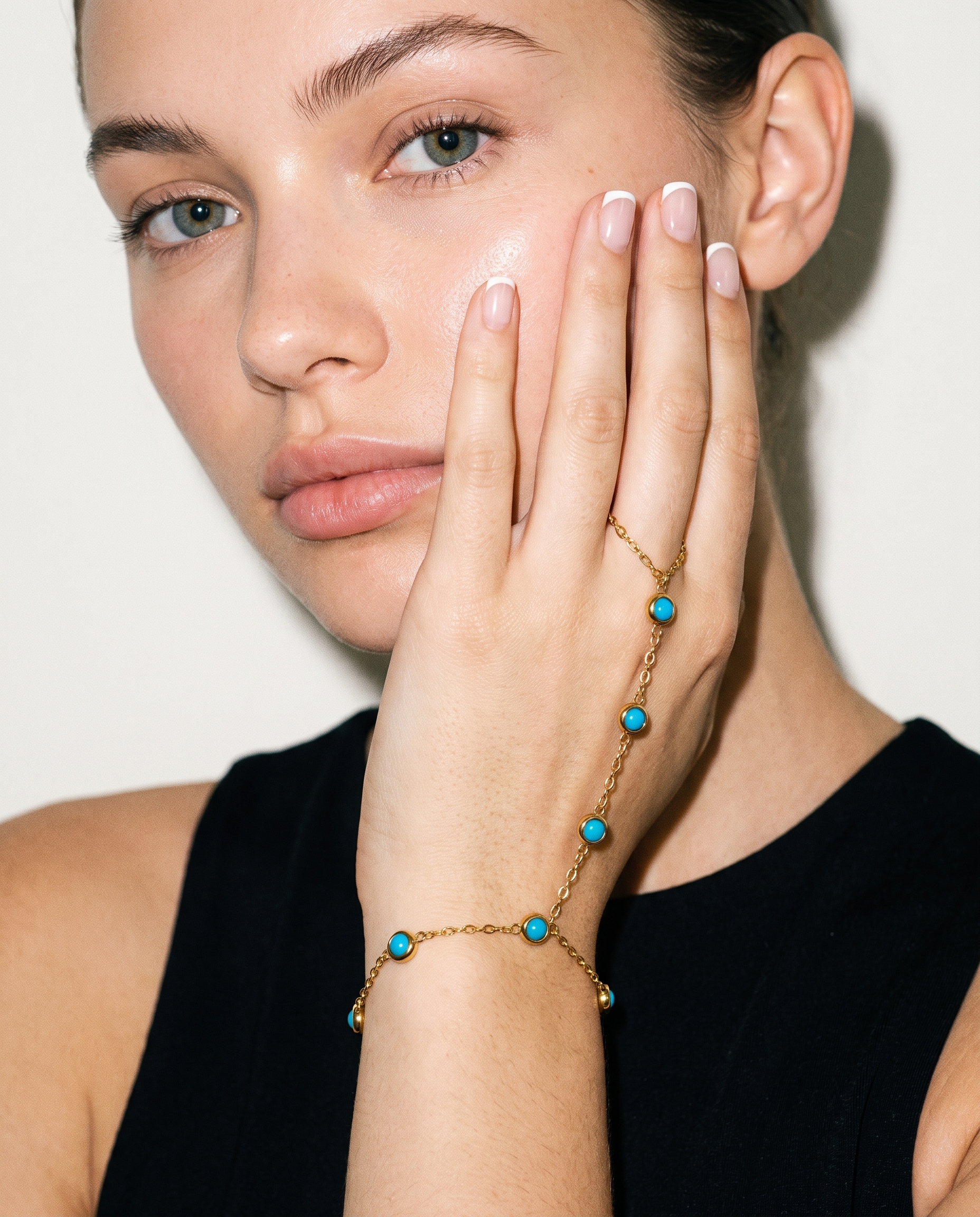 Capri hand chain worn close-up