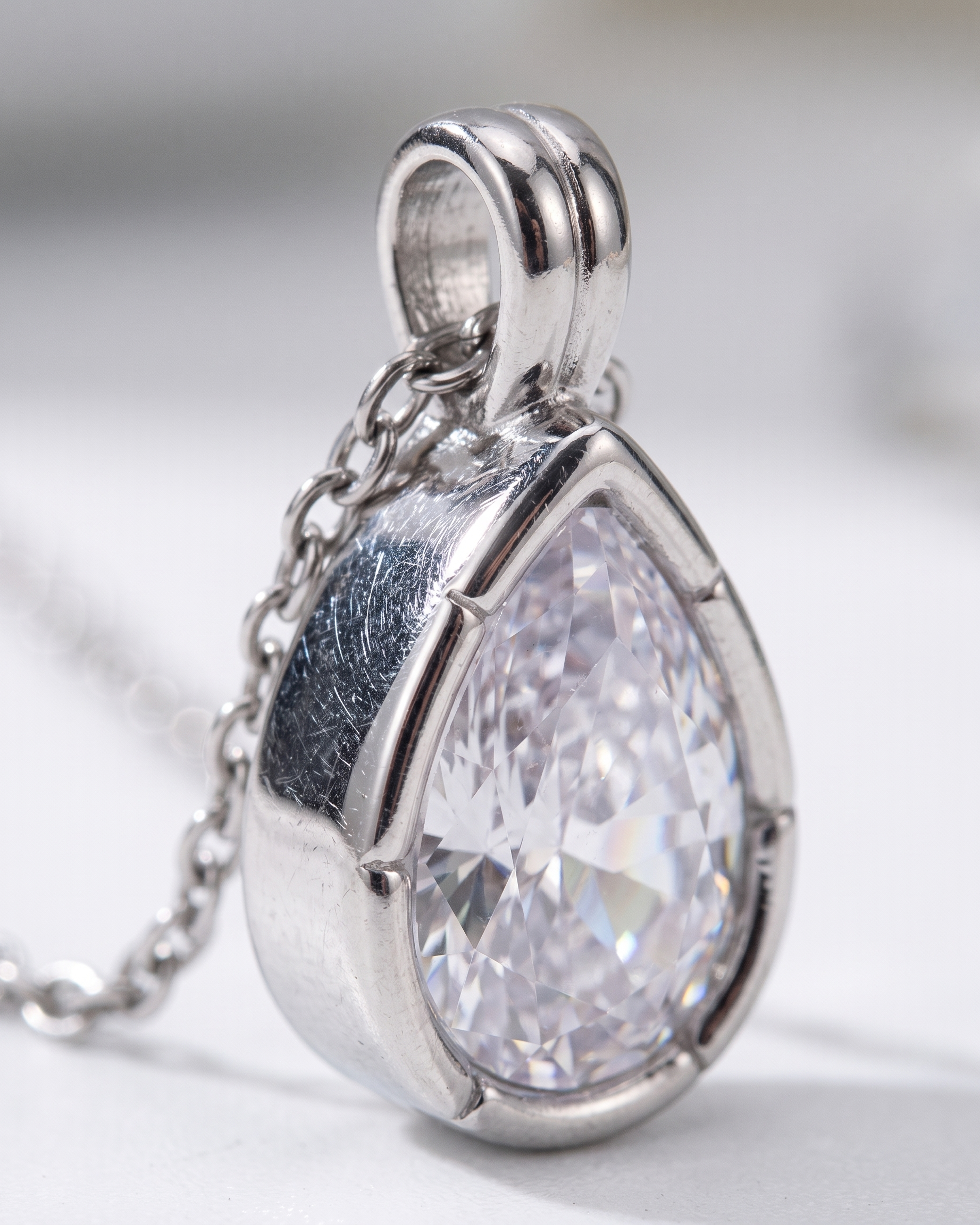 Colette Necklace silver detail