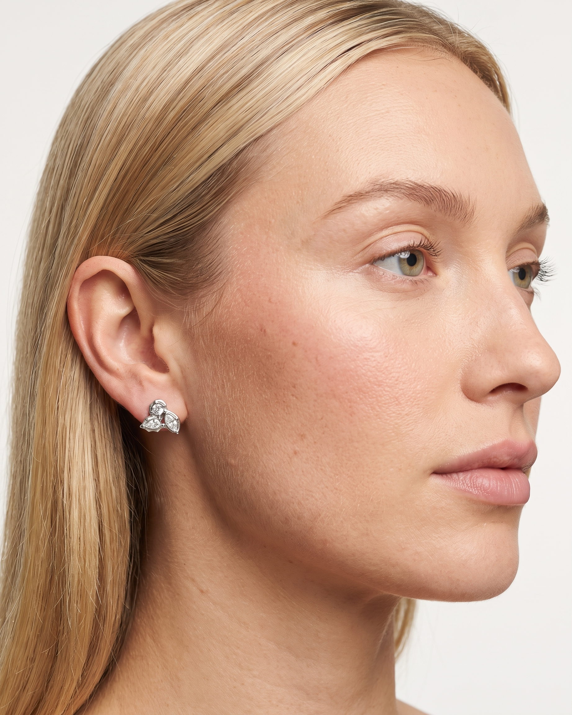 Willow Earrings silver on model