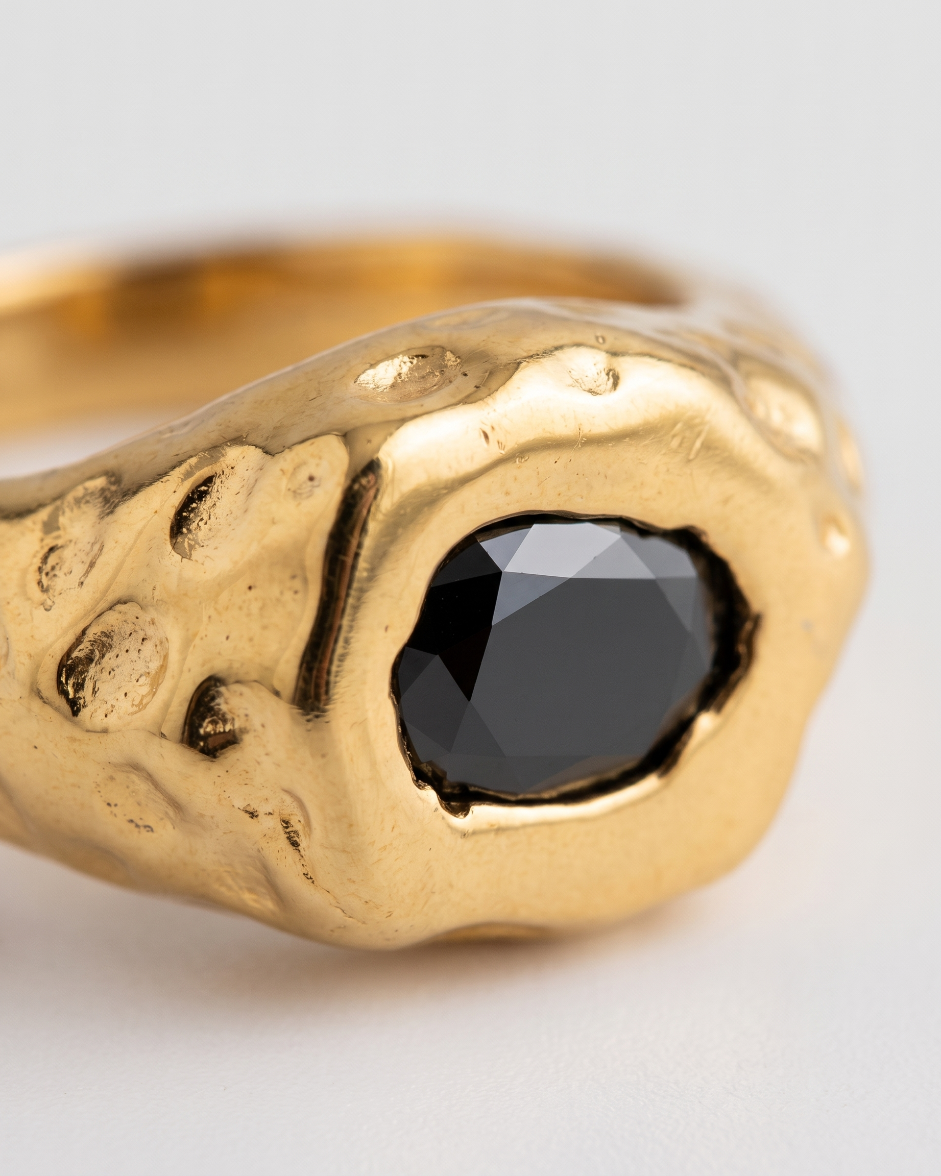 Odette Ring macro detail of black zircon and embossed band