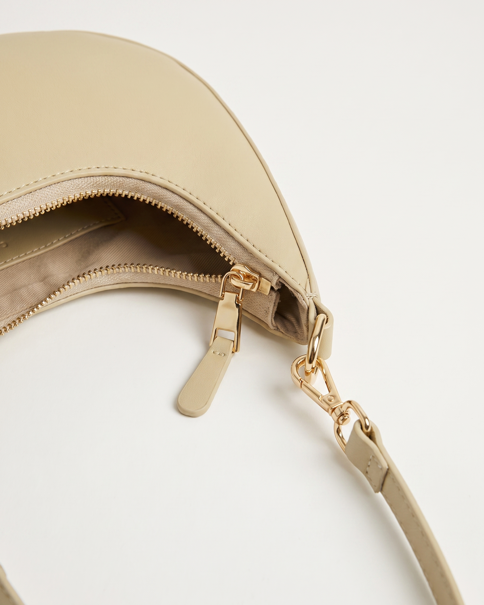 Josephine khaki shoulder bag zip and clasp detail
