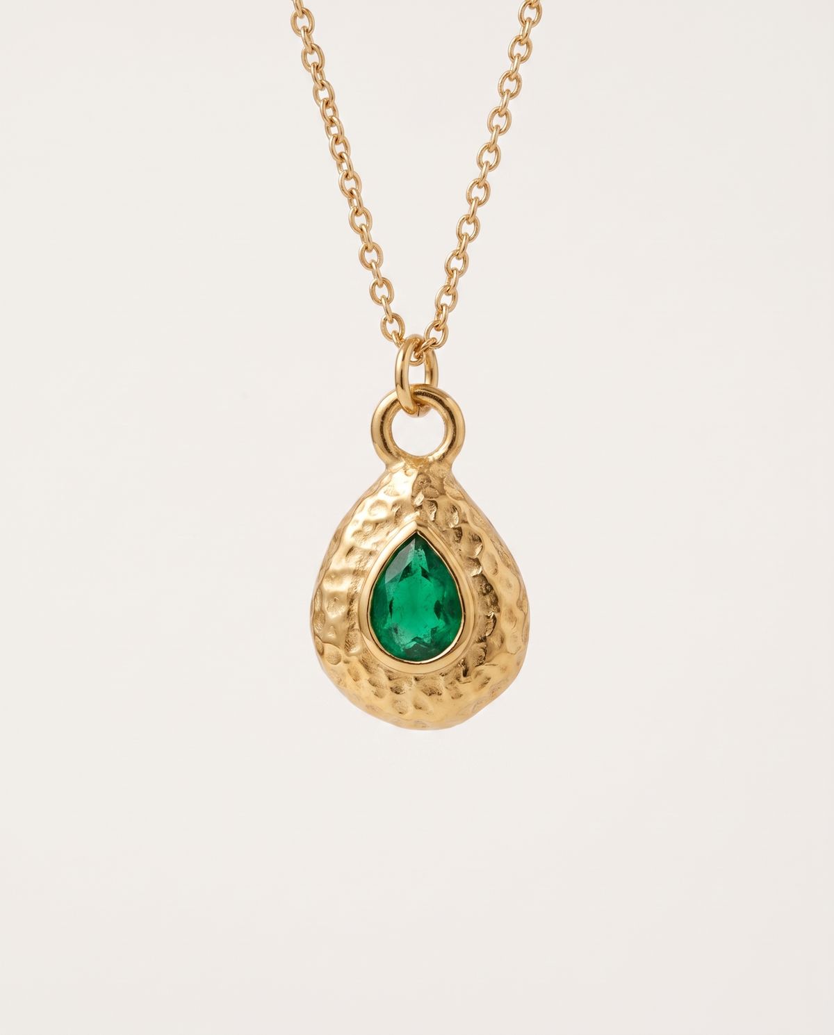 May emerald necklace macro