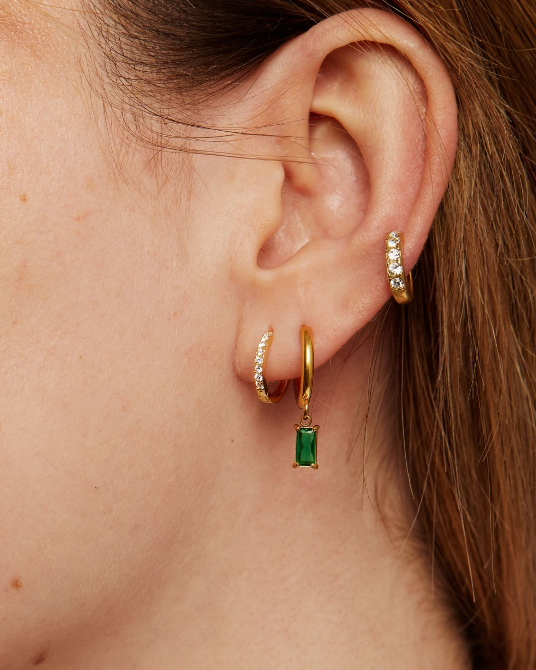 emerald green earrings