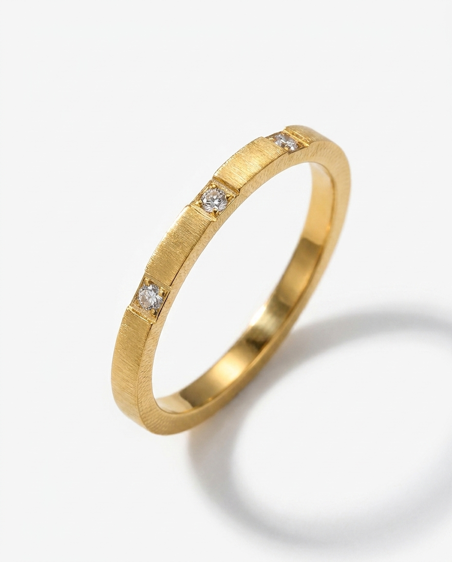 Calla Stacking Ring close-up gold band