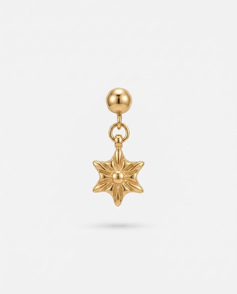 Sunburst star gold charm pendant hero