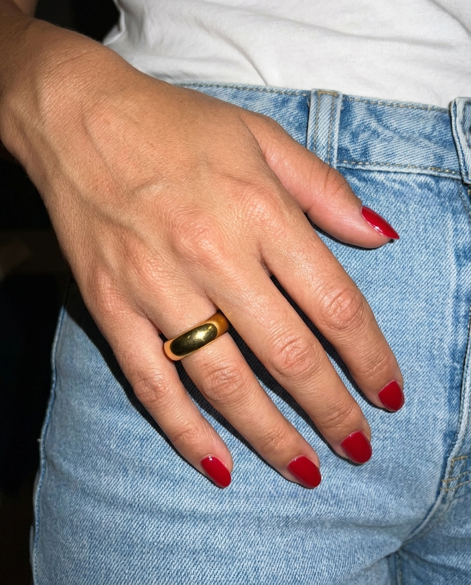 Ella Ring candid flash snapshot