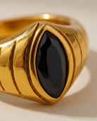 Selva Ring macro detail