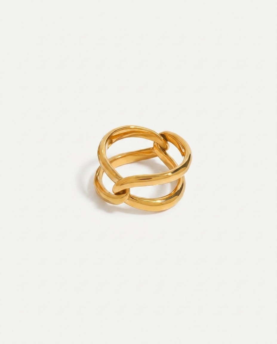 Isadora Twist Ring hero packshot