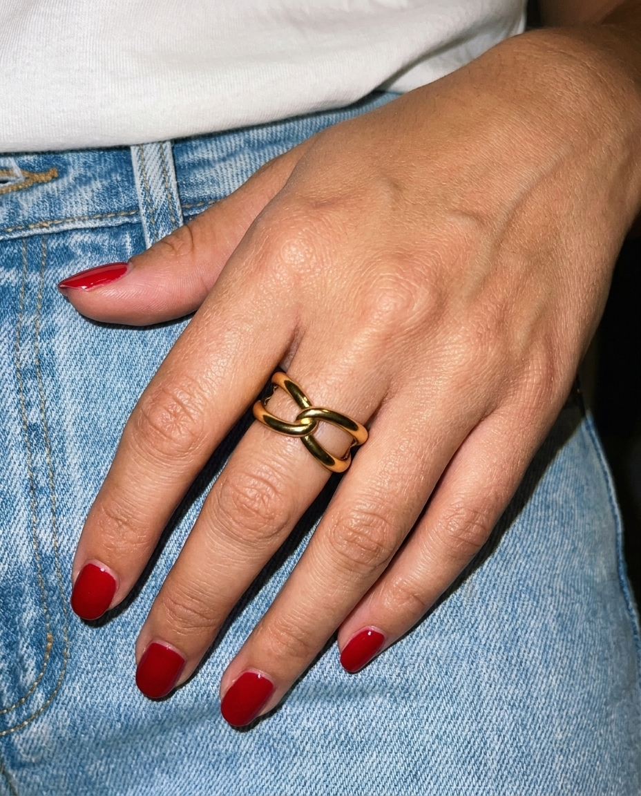Isadora Twist Ring candid flash snapshot