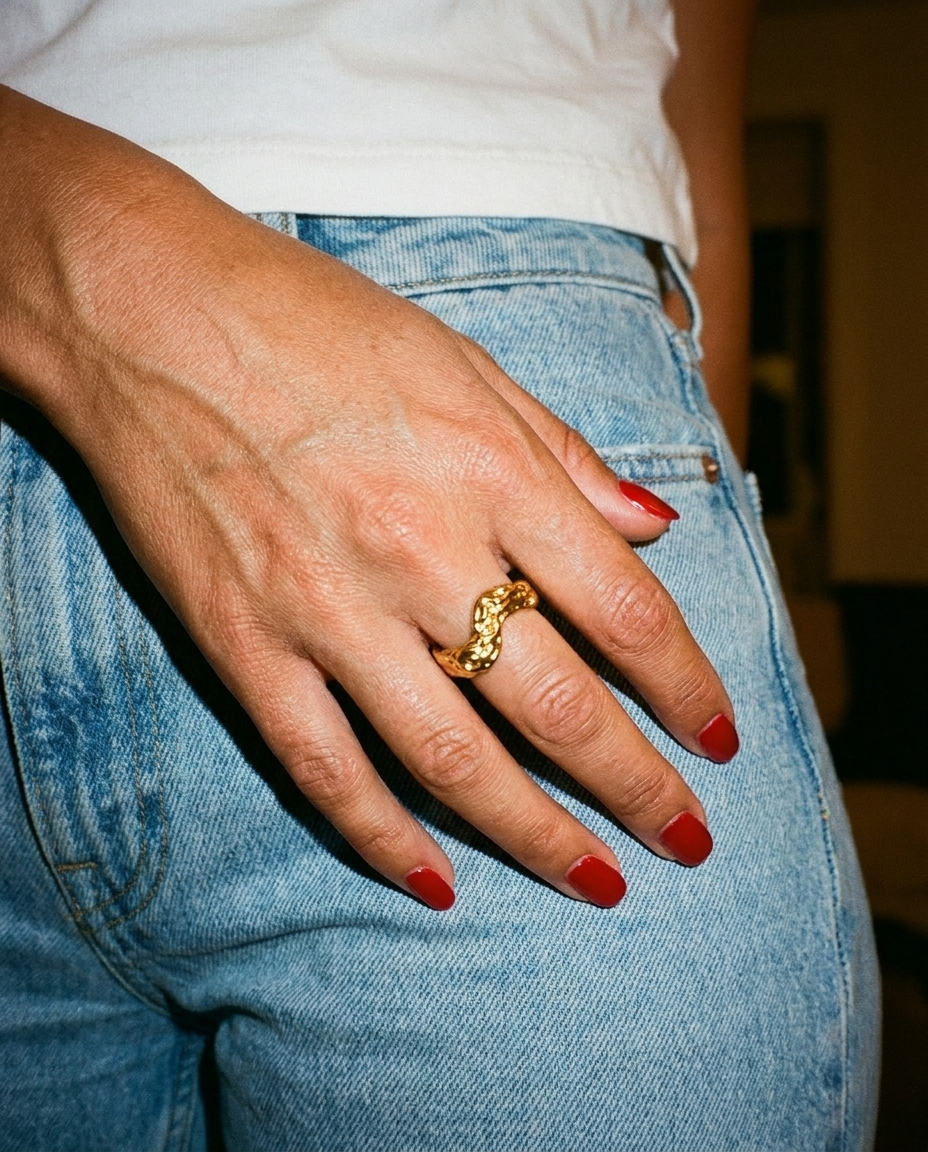 Bea Ring candid flash snapshot