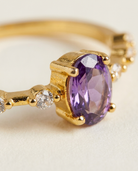 Evy Ring macro detail