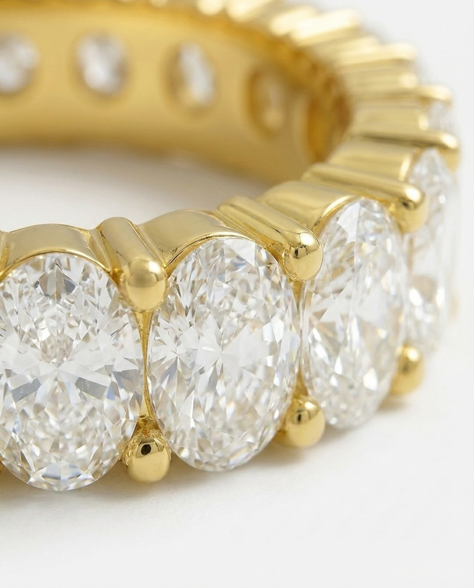 Juline Ring macro detail