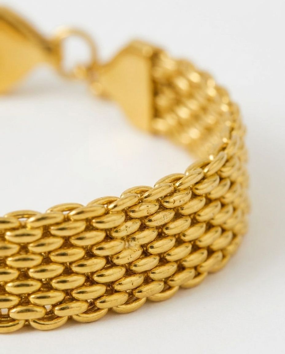 Siena Chain Bracelet macro detail