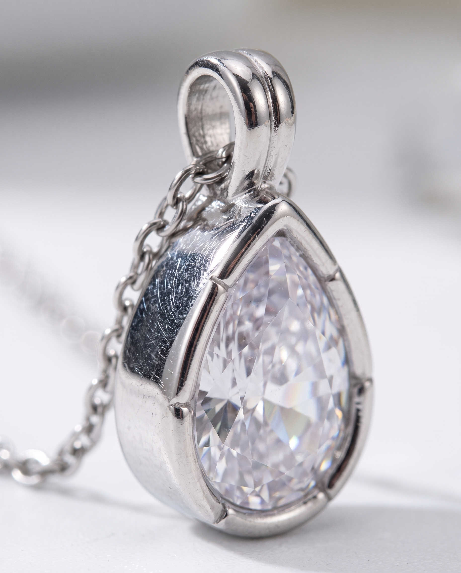 Colette Necklace silver detail