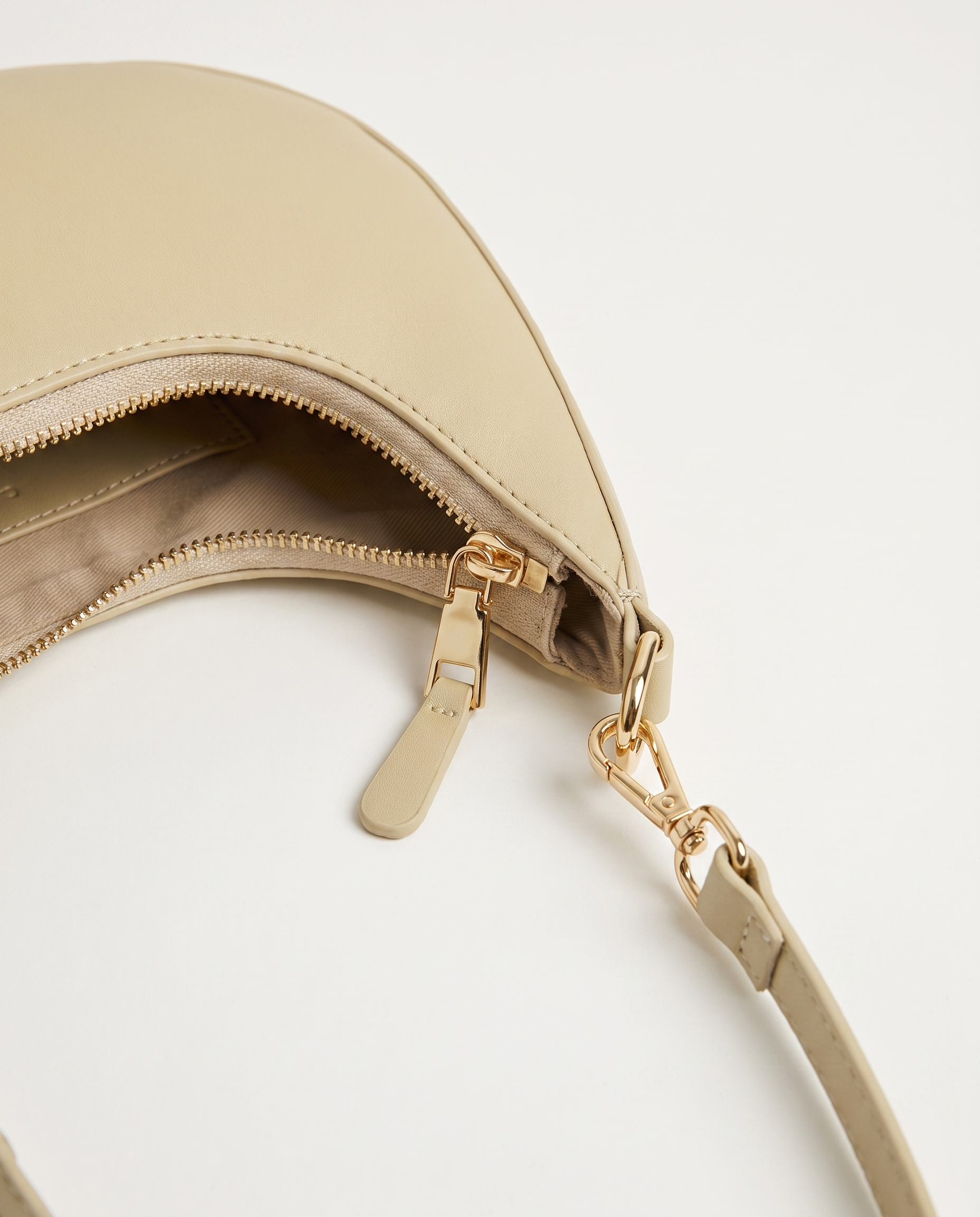 Josephine khaki shoulder bag zip and clasp detail