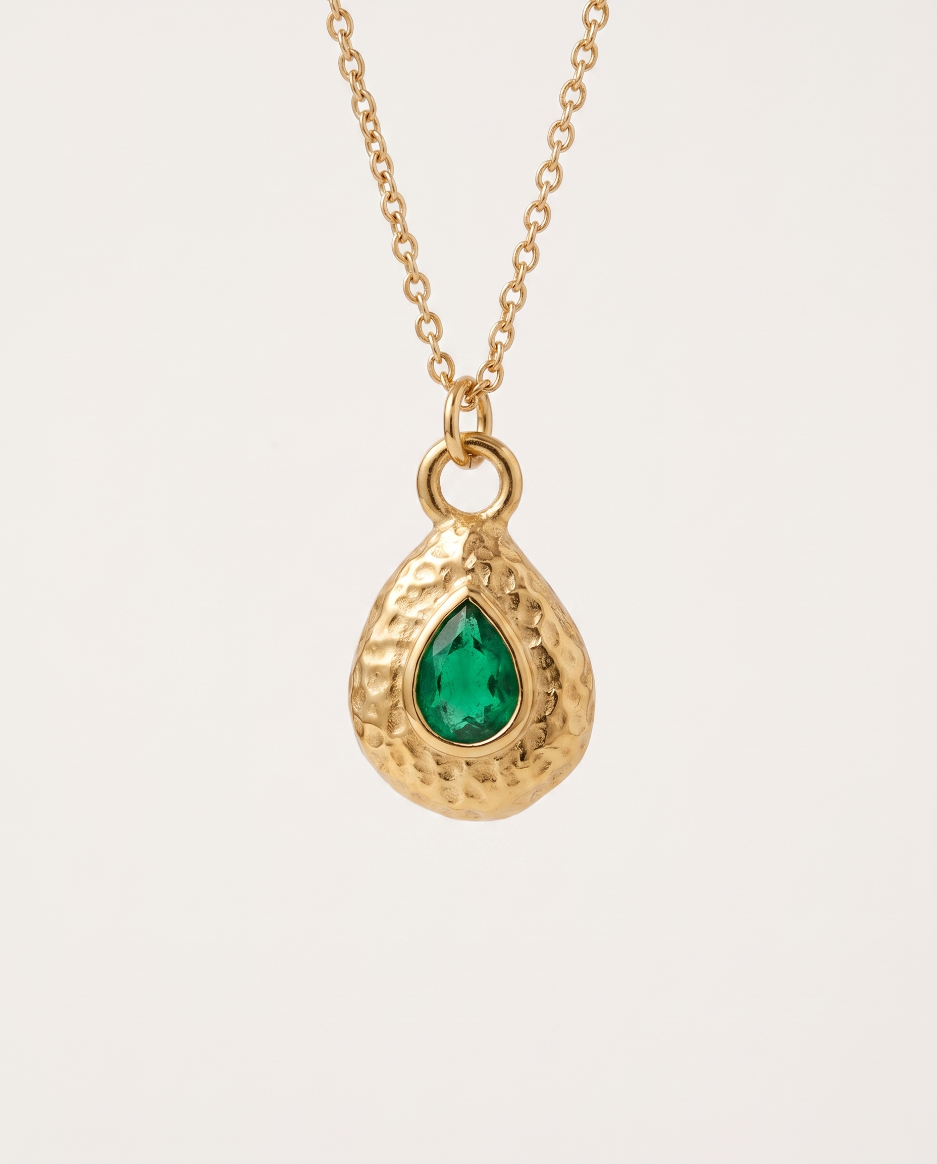 May emerald necklace macro