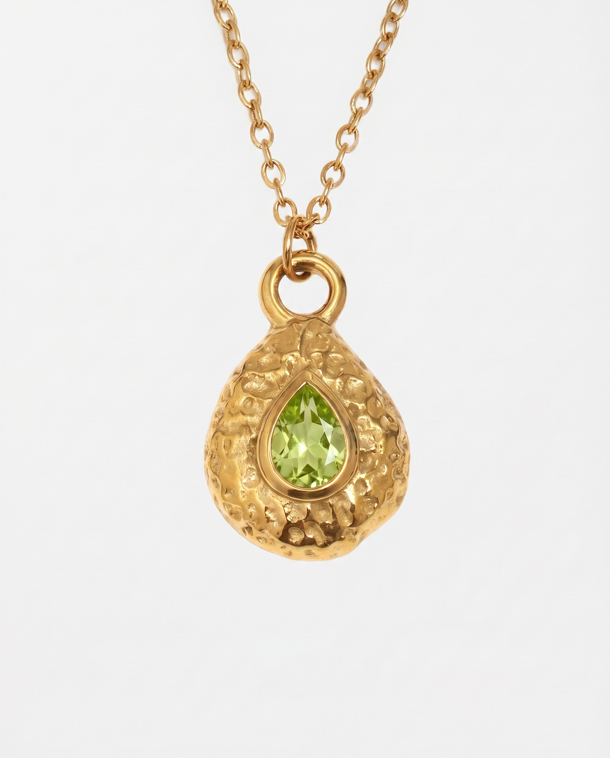 August peridot necklace macro